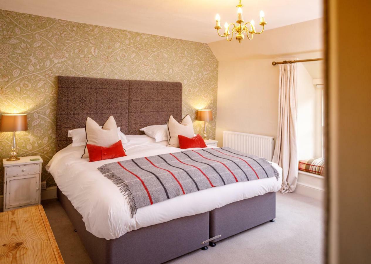 Bed and Breakfast Trewornan Manor Wadebridge Esterno foto
